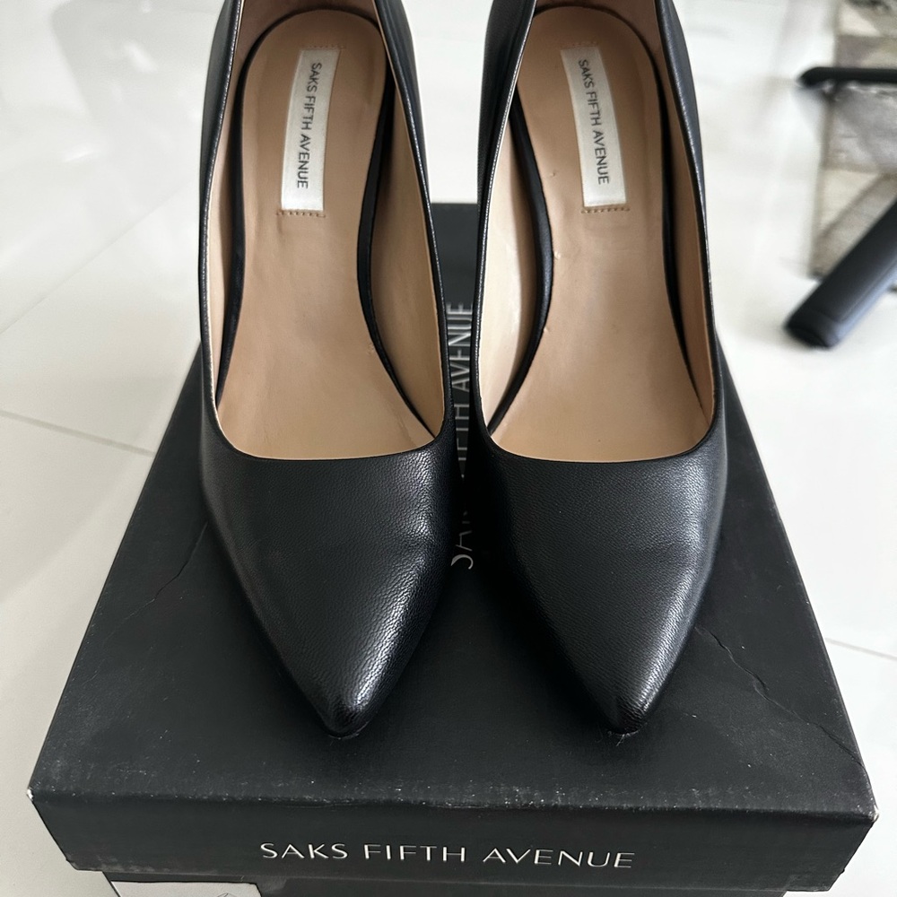 Saks Fifth Avenue Black Leather Heels